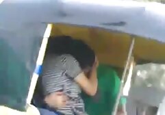 I vicini donne troie gratis ci vedono quasi fare sesso vicino a casa loro! - Hippie sexy